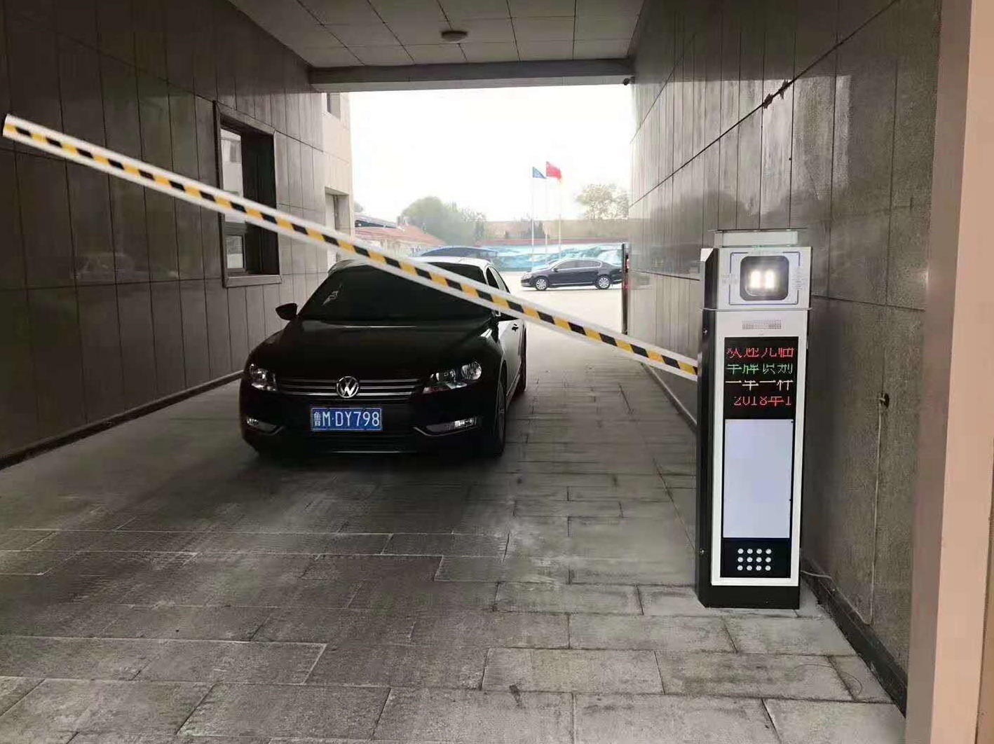 車牌識(shí)別系統(tǒng)，智能車牌識(shí)別系統(tǒng)